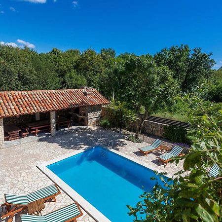 Beautiful Apartment In Pinezici With Wifi Exterior photo